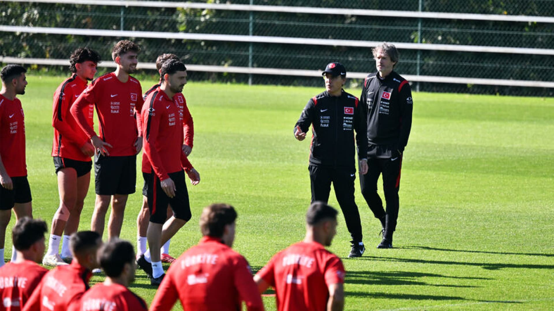 Montella: İtalya karşısında farklı bir sonuç almak istiyoruz