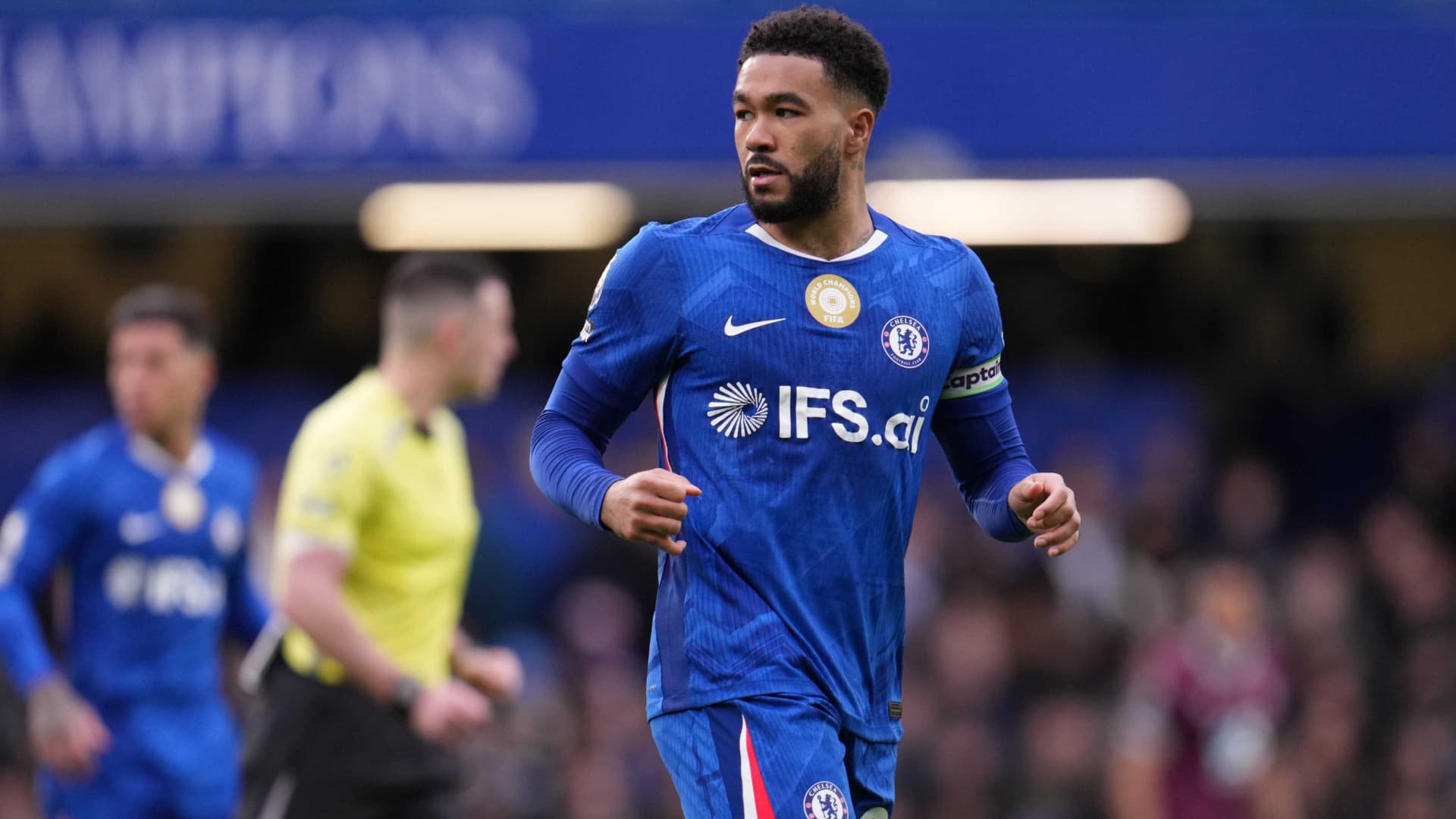 Chelsea'nin kaptanı ameliyat edildi