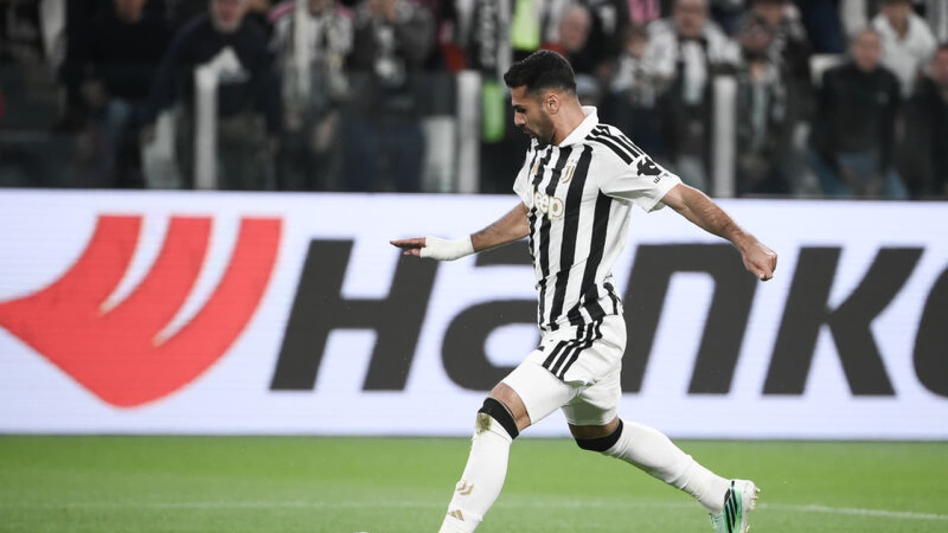 Zeki'nin golü Juventus'a yetmedi!