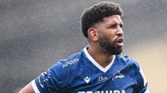 Eski Sale Sharks oyuncusu Hyron Andrews, takım otelinde hayatını kaybetti